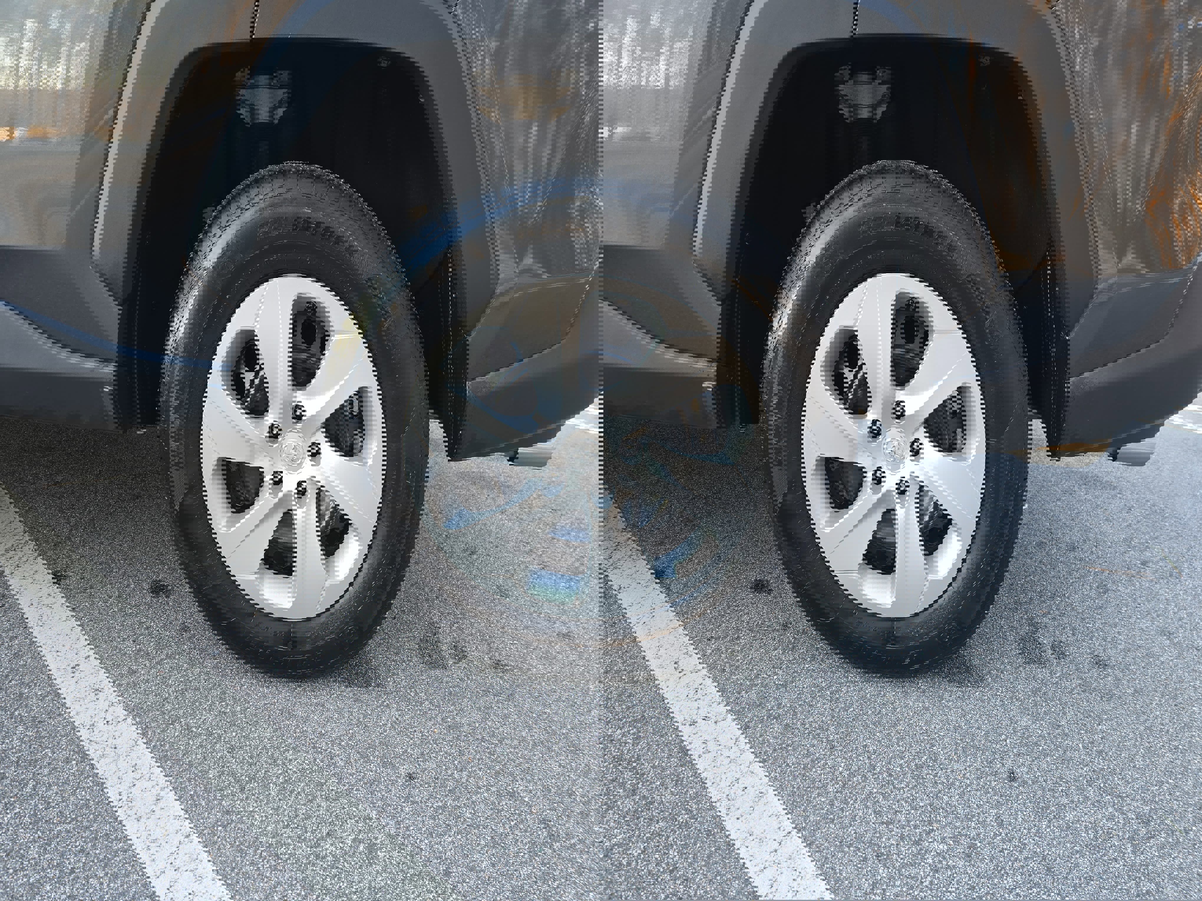 Certified 2021 Toyota RAV4 LE image 33