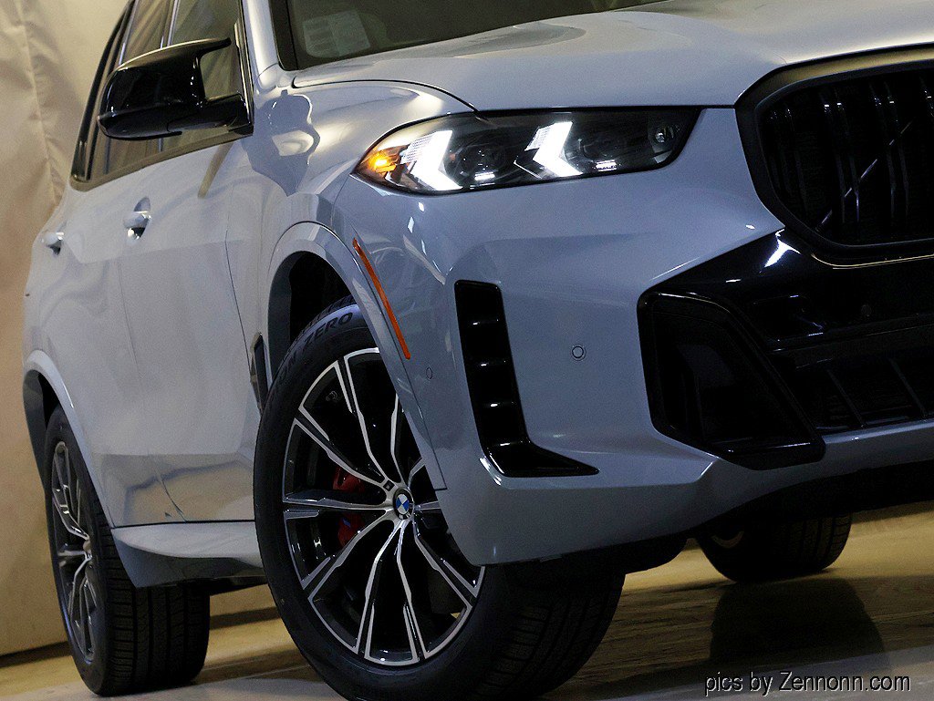 New 2026 BMW X5 M60i AWD/4WD image 4