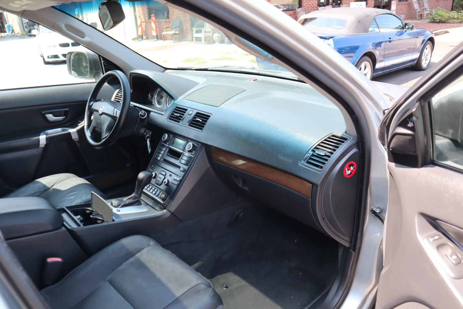 Used 2011 Volvo XC90 3.2 FWD image 17