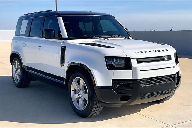 Used 2024 Land Rover Defender 110 X-Dynamic SE image 13