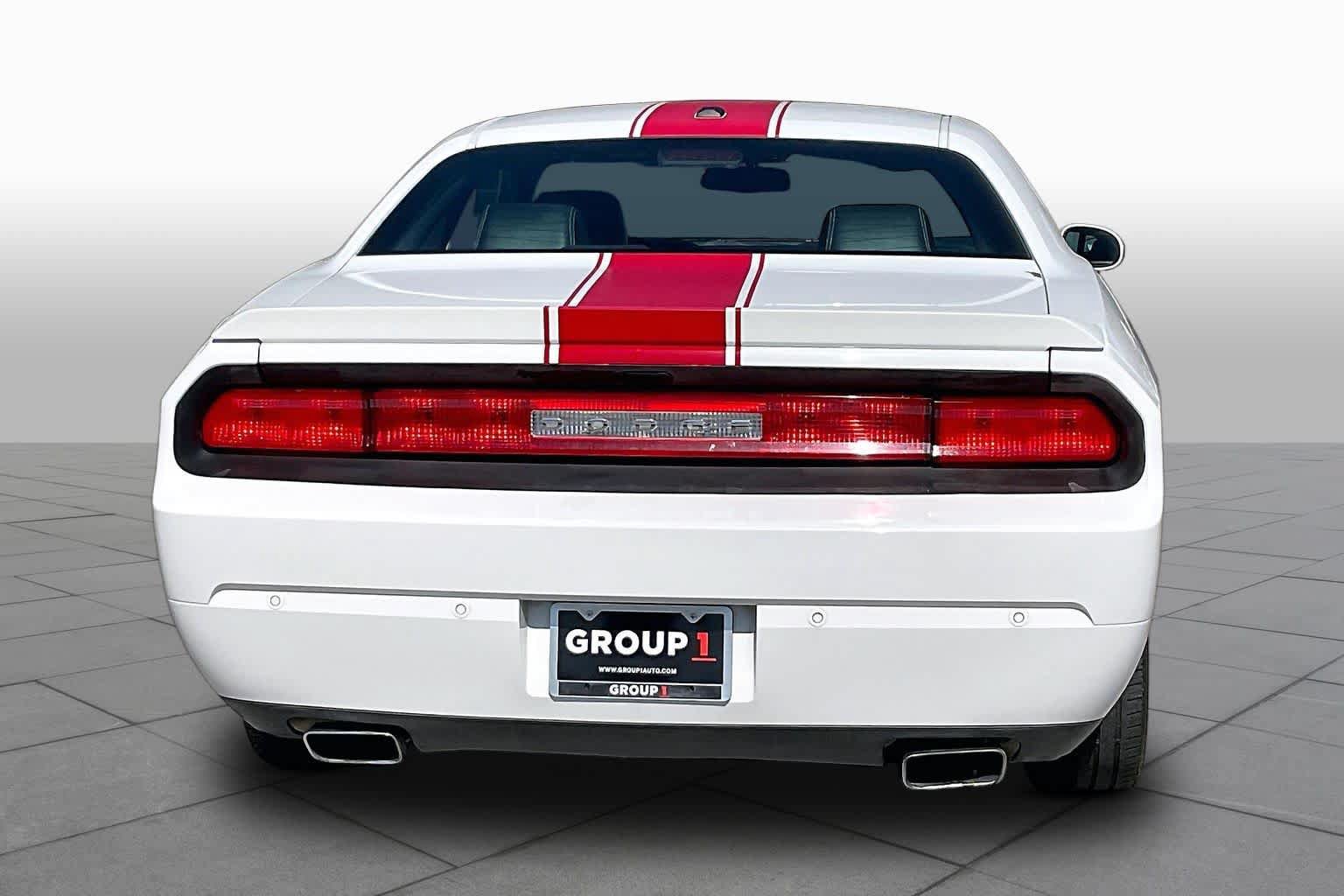 Used 2013 Dodge Challenger SXT RWD image 4