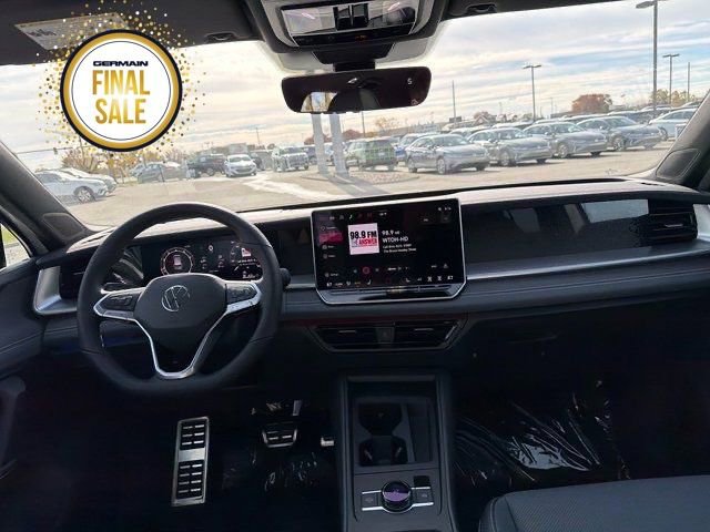 New 2026 Volkswagen Tiguan SE R-Line image 16