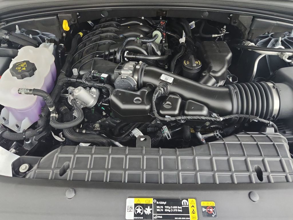 New 2025 Jeep Grand Cherokee L Laredo image 36