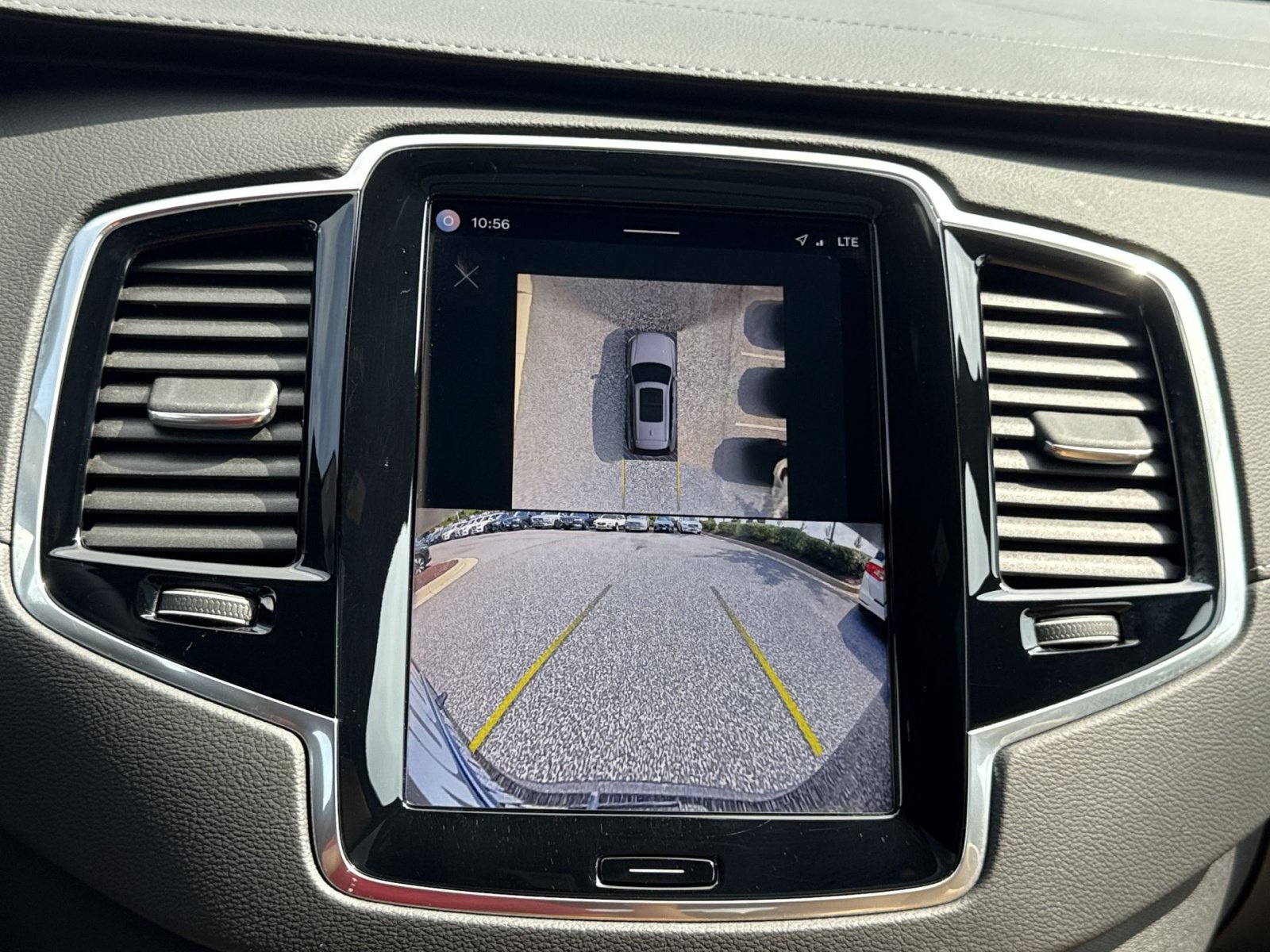 Certified 2024 Volvo XC90 B6 Ultimate w/ Protection Package Premier AWD/4WD image 19
