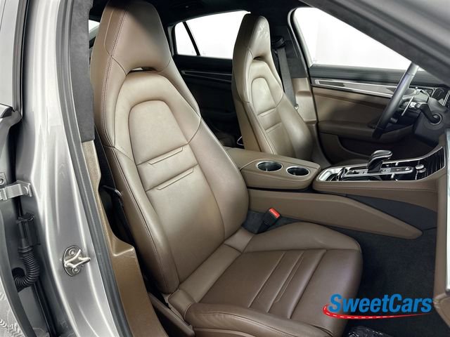 Used 2022 Porsche Panamera GTS image 12