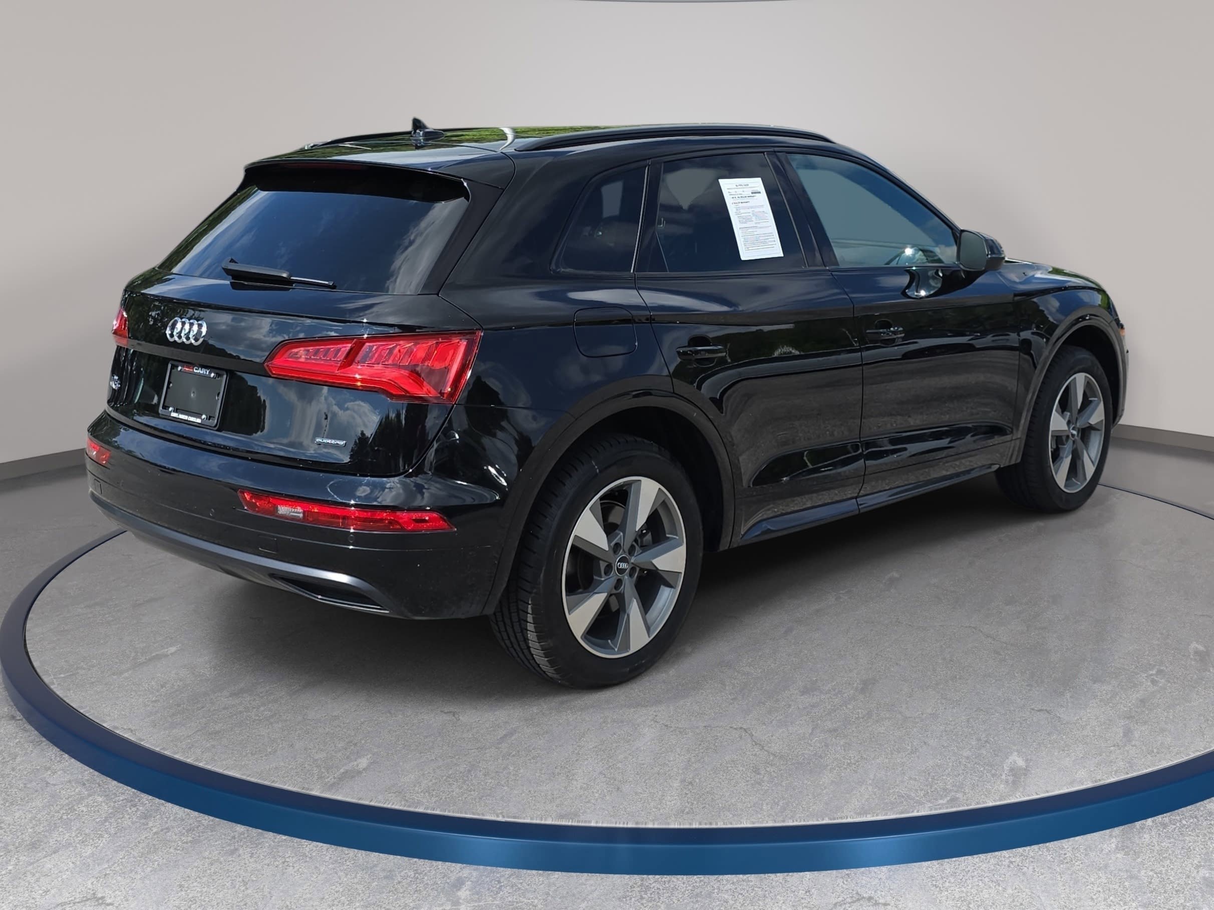Used 2020 Audi Q5 2.0T Premium w/ Titanium Sport Package AWD/4WD image 5