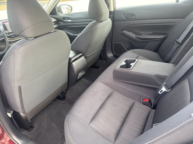 Used 2025 Nissan Altima 2.5 SV FWD image 16
