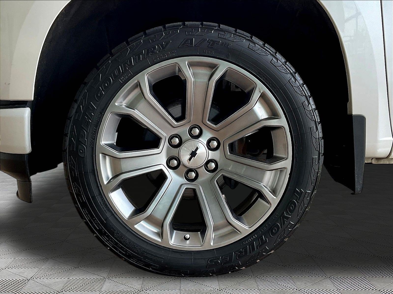 Used 2020 Chevrolet Silverado 1500 RST AWD/4WD image 33