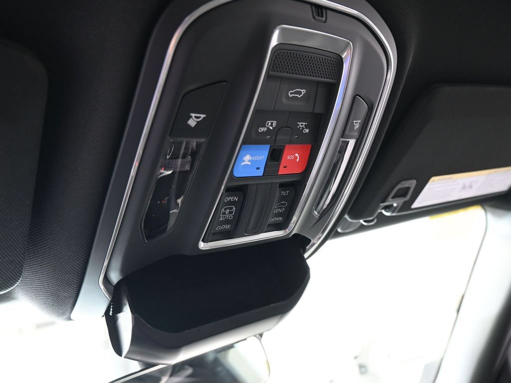 New 2026 Jeep Grand Cherokee Laredo X AWD/4WD image 25