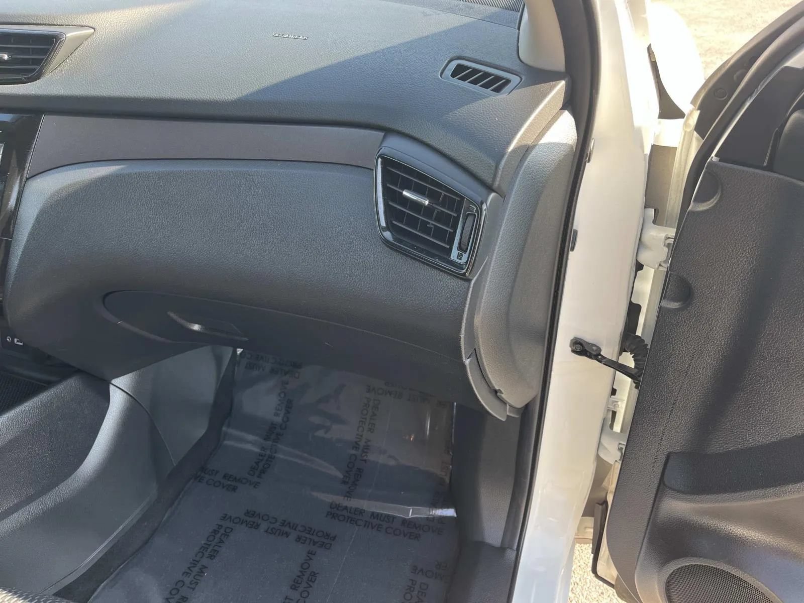 Used 2022 Nissan Rogue Sport S FWD image 26