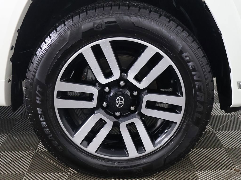 Used 2023 Toyota 4Runner Limited AWD/4WD image 21