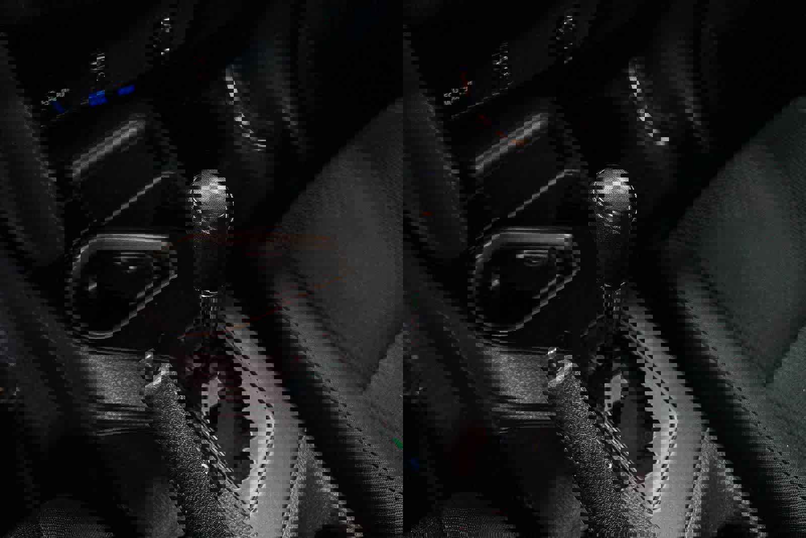 Certified 2018 Toyota RAV4 LE image 21