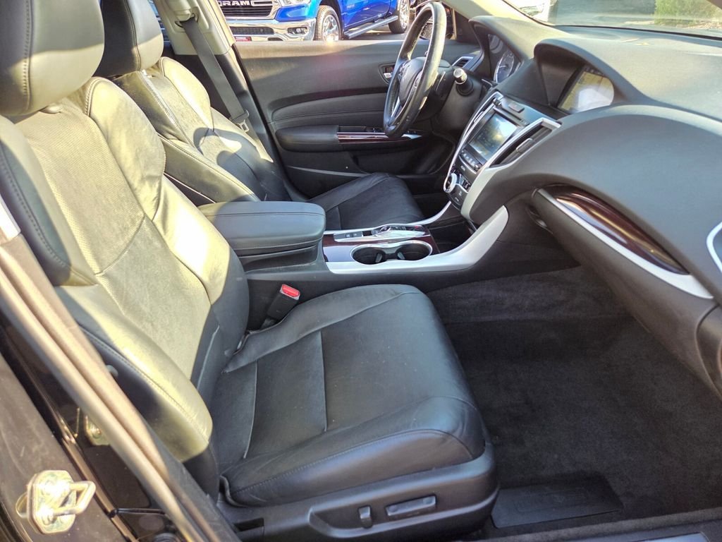 Used 2017 Acura TLX w/ Technology Package FWD image 20
