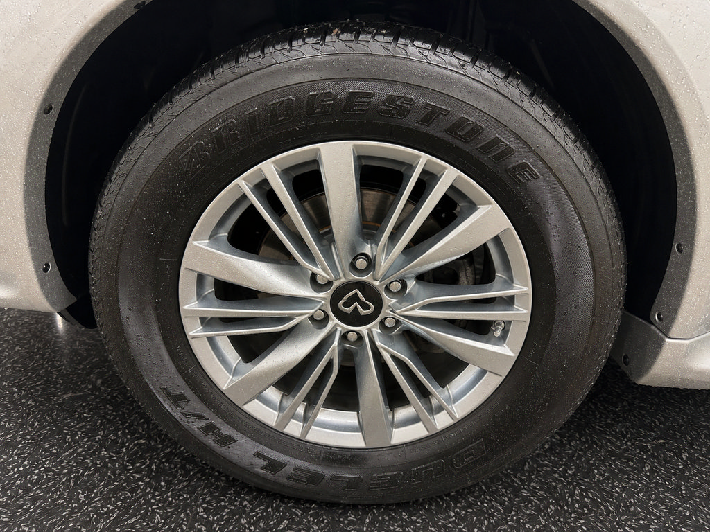 Used 2020 INFINITI QX80 Luxe w/ Proassist Package AWD/4WD image 37