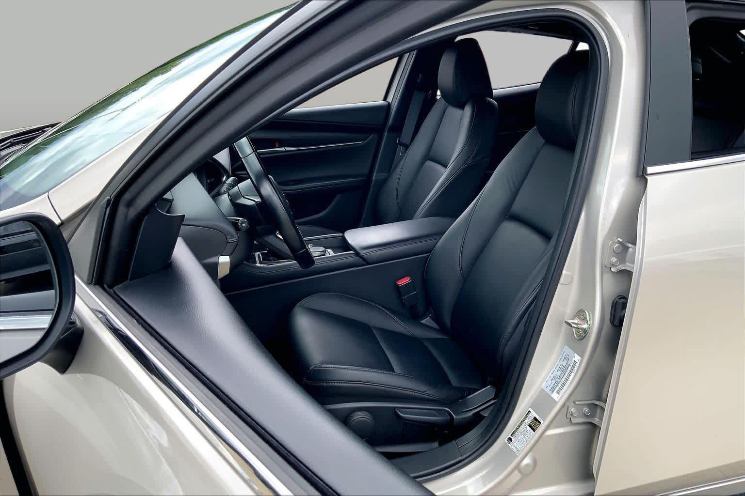 Used 2024 MAZDA MAZDA3 s FWD image 8