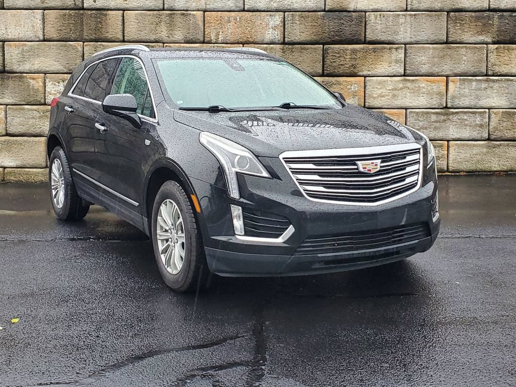 Used 2017 Cadillac XT5 Luxury w/ Driver Awareness Package AWD/4WD image 7