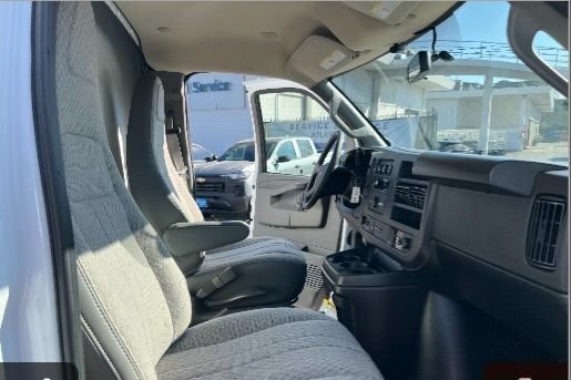 New 2025 Chevrolet Express 4500 Extended w/ Power Convenience Package RWD image 11