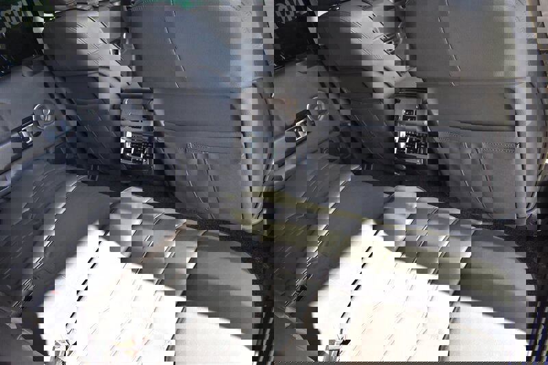 Used 2005 Land Rover Range Rover HSE image 47