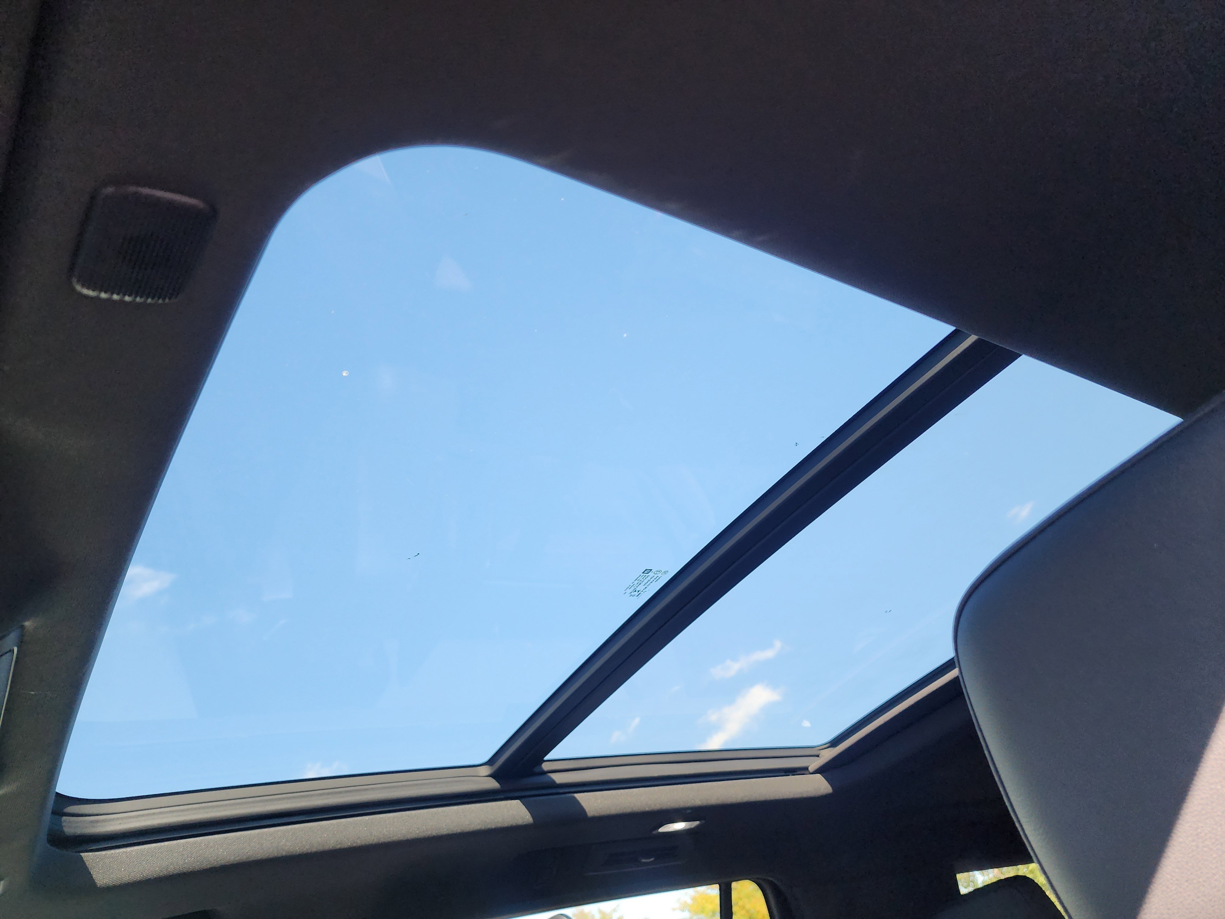 Used 2022 Chevrolet Tahoe Z71 w/ Z71 Off-Road Package image 28