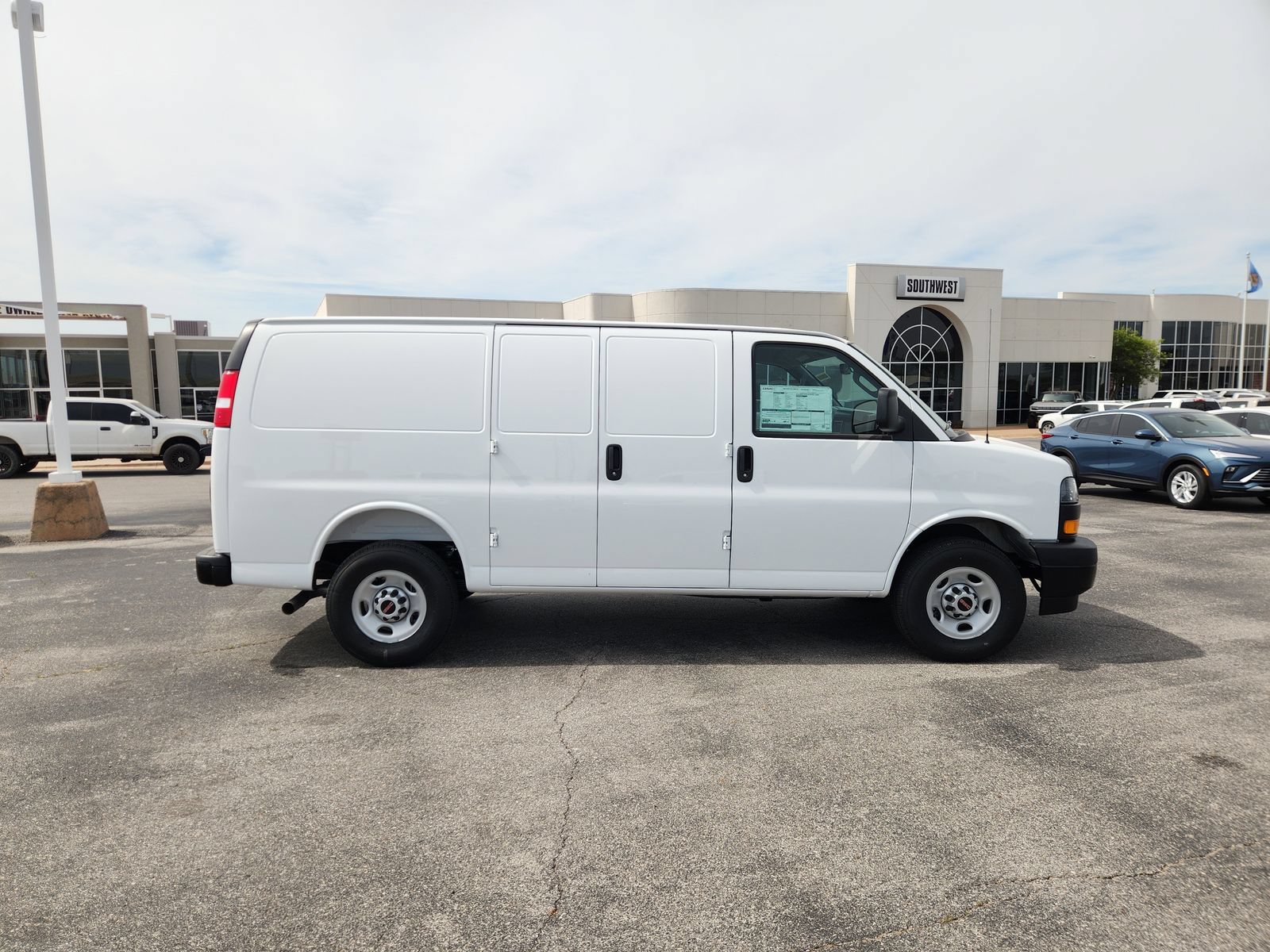 New 2026 GMC Savana 2500 w/ Driver Convenience Package RWD image 7