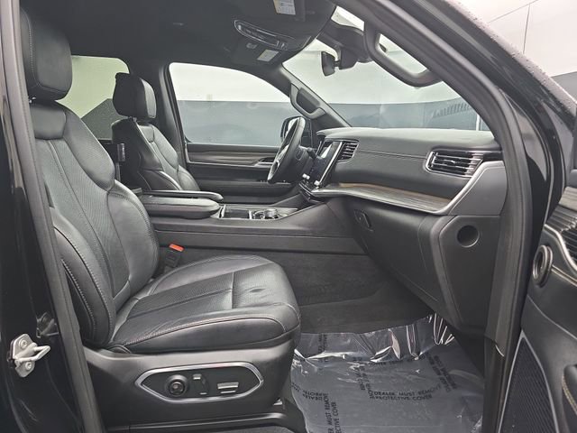 Used 2024 Jeep Wagoneer L Series II w/ Flexible Seating Group image 48