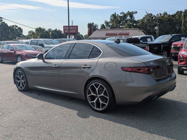 Used 2019 Alfa Romeo Giulia Ti w/ TI Performance Package RWD image 6