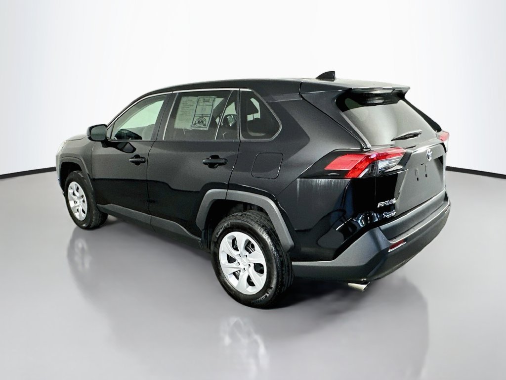 Used 2025 Toyota RAV4 LE FWD image 5