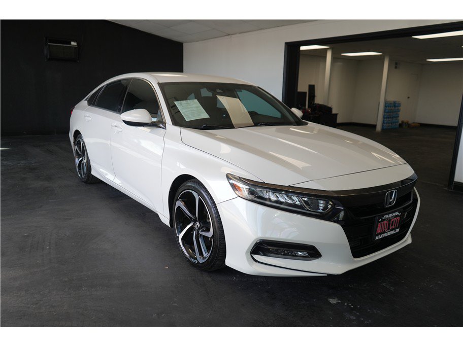 Used 2018 Honda Accord Sport image 9