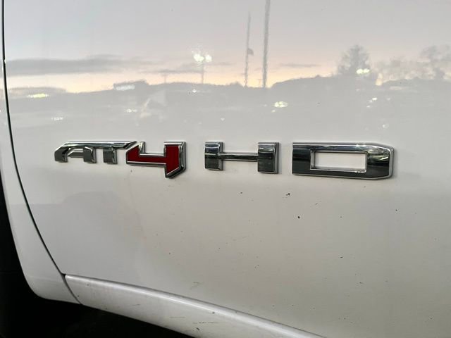 Used 2025 GMC Sierra 3500 AT4 AWD/4WD image 13