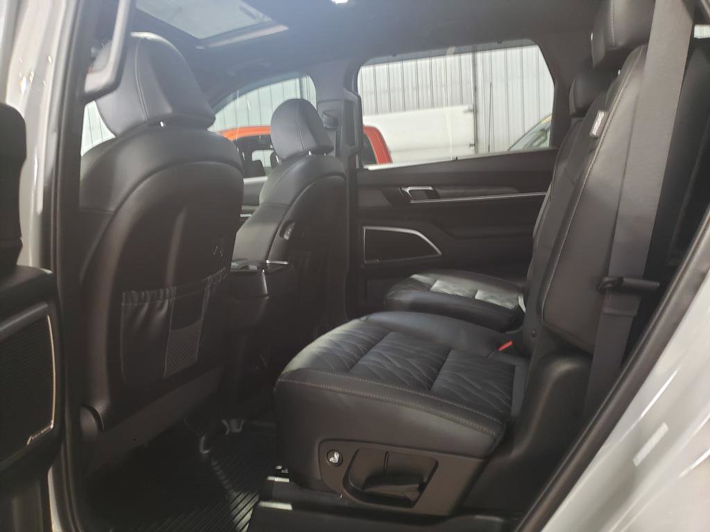 Used 2025 Kia Telluride EX X-Line image 12