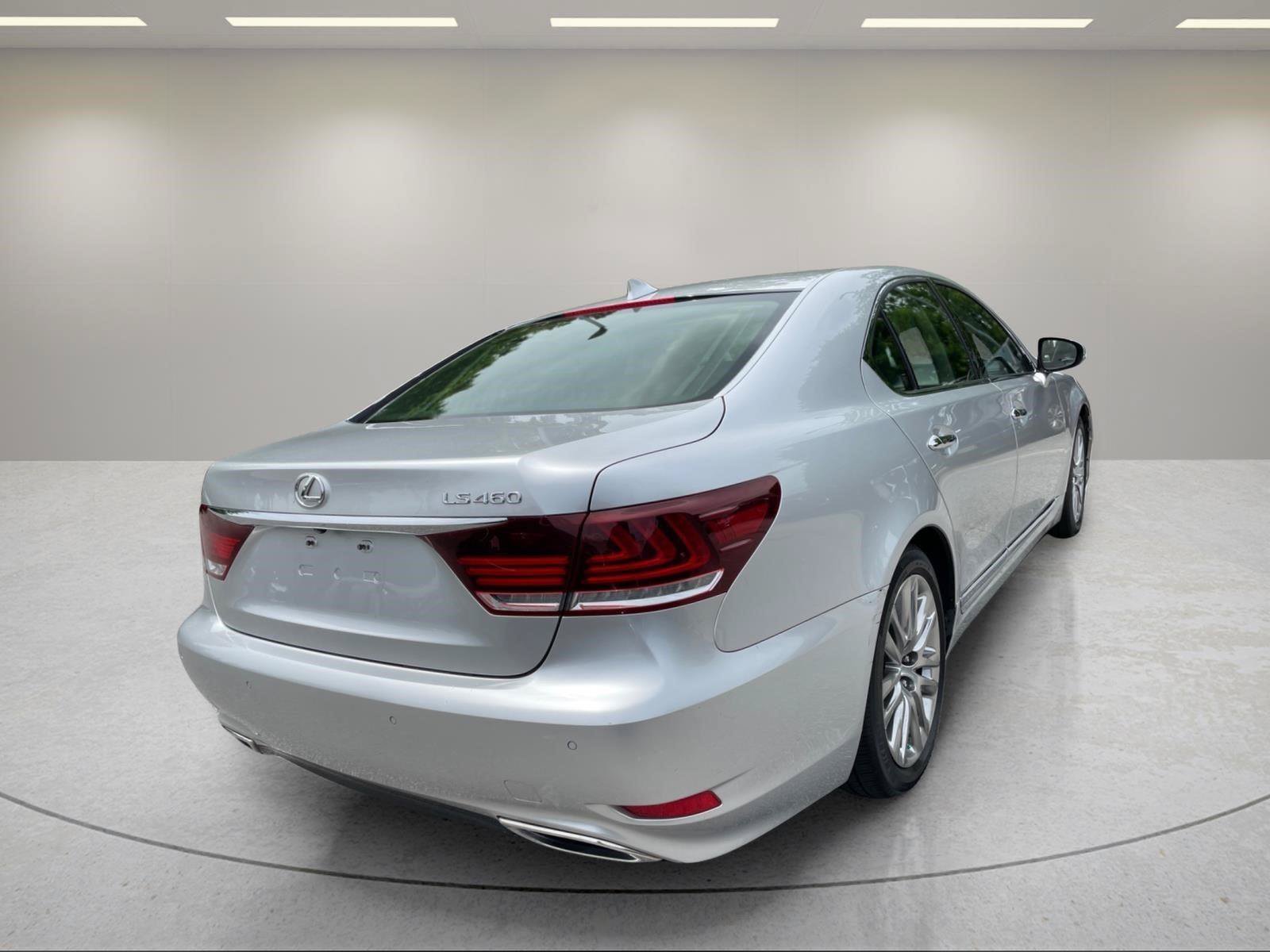 Used 2015 Lexus LS 460 w/ Comfort Package RWD image 5