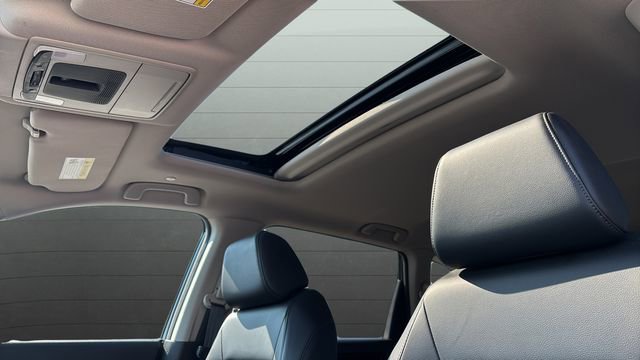 Used 2025 Honda CR-V EX-L image 23