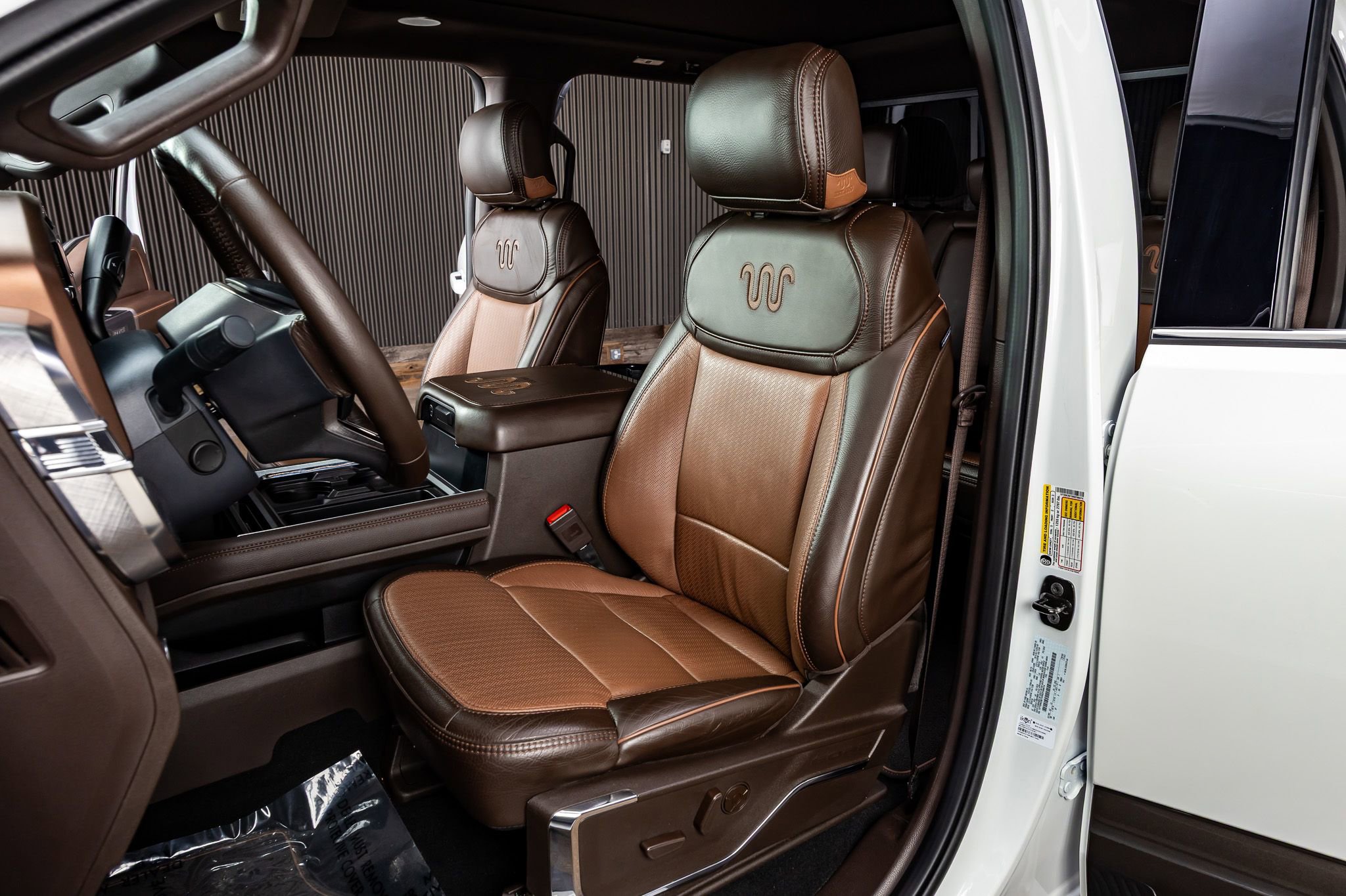 Used 2024 Ford F250 King Ranch w/ FX4 Off-Road Package image 30