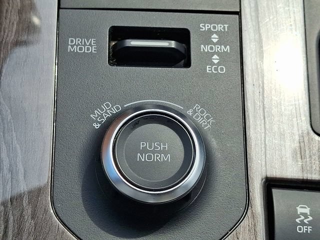 Used 2020 Toyota Highlander Platinum AWD/4WD image 24