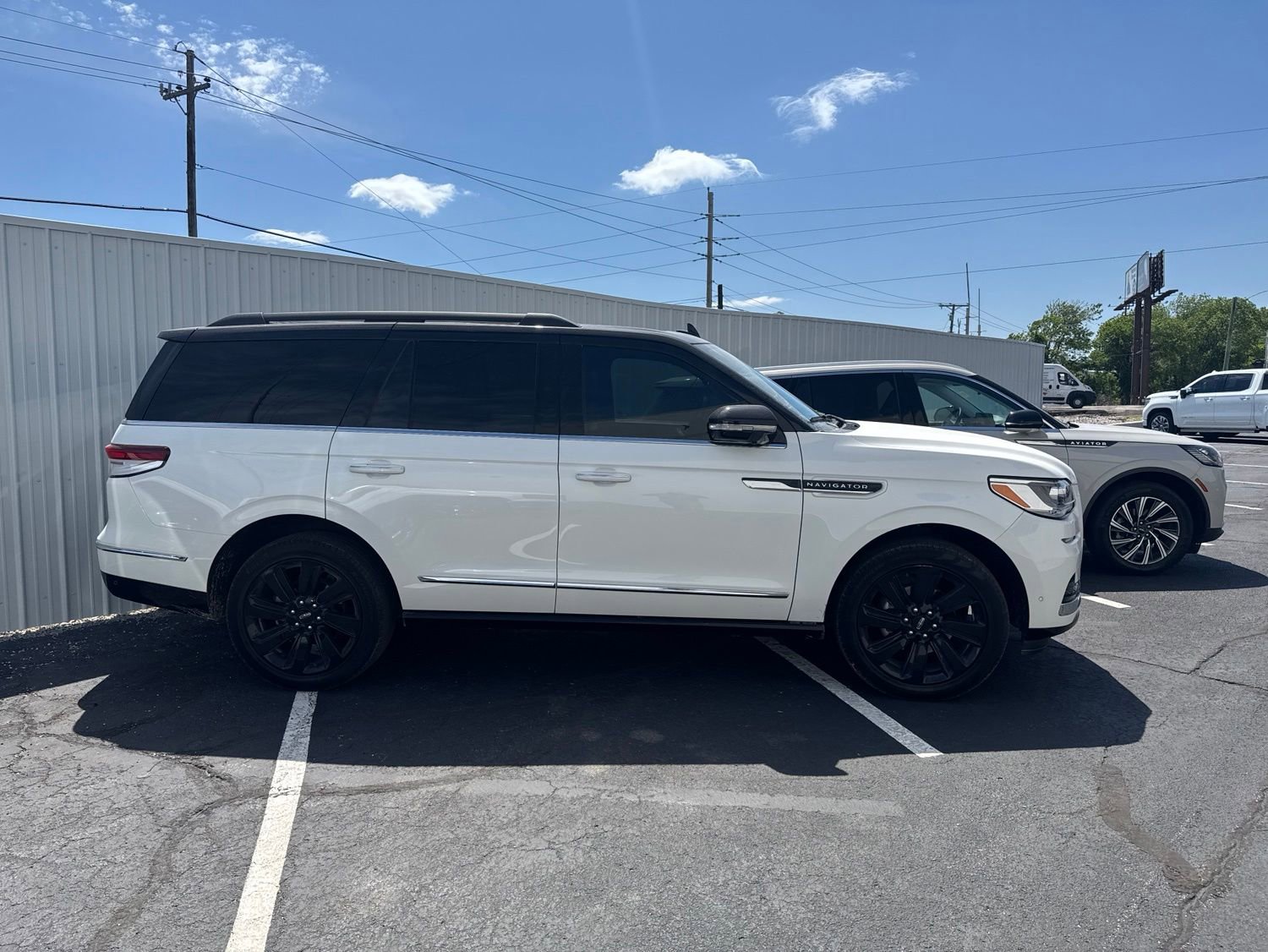 Used 2023 Lincoln Navigator Black Label AWD/4WD image 4