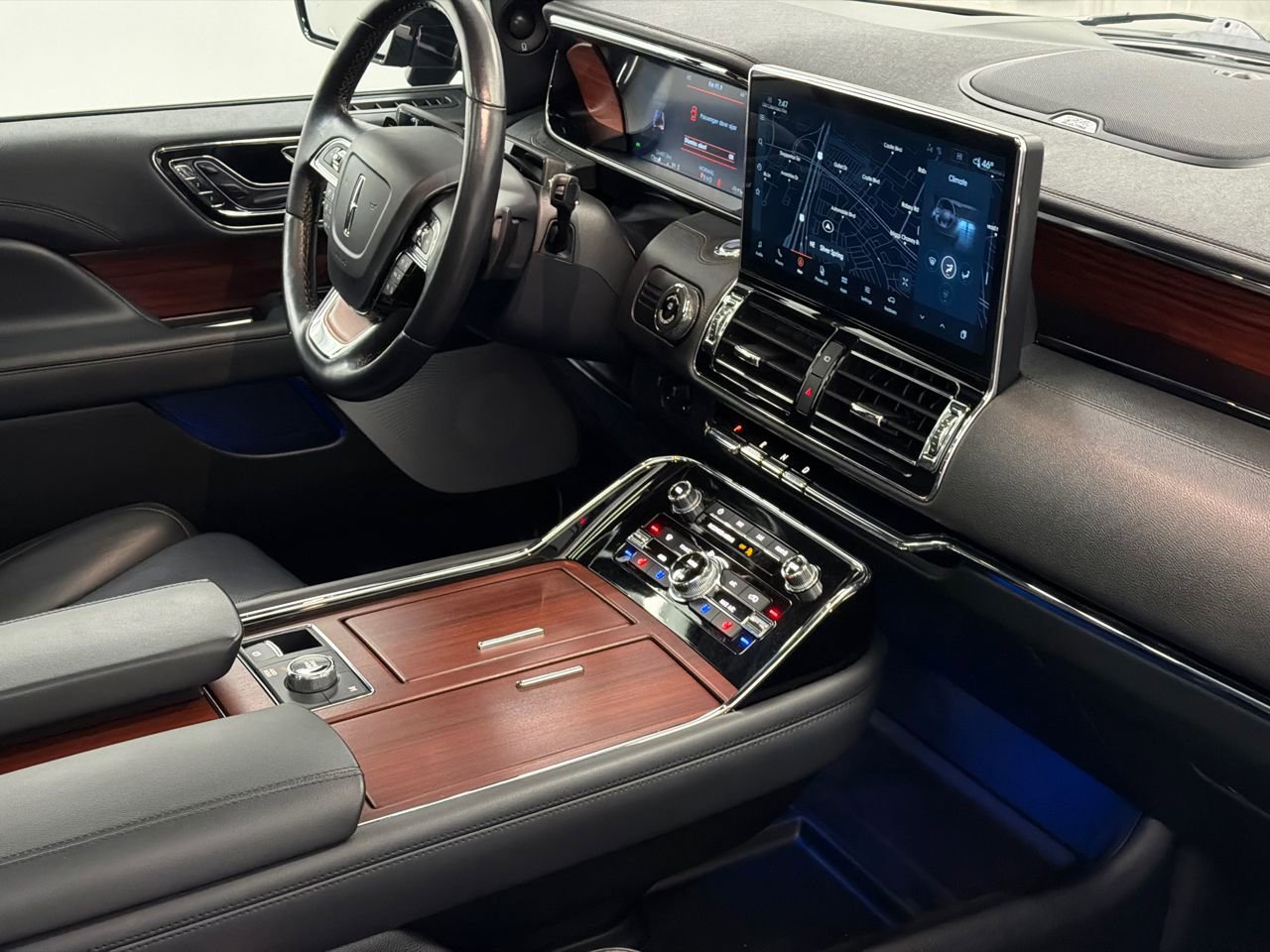 Certified 2023 Lincoln Navigator L Reserve image 12