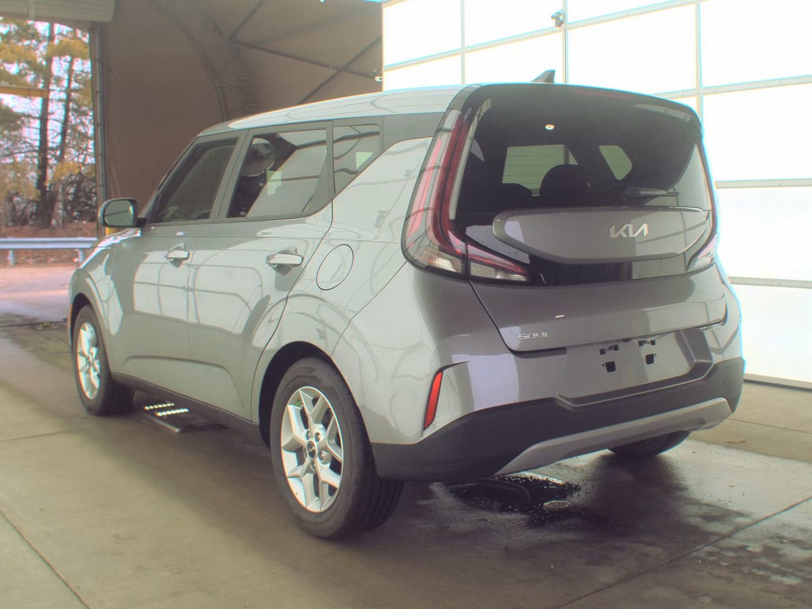 Used 2025 Kia Soul LX w/ LX Technology Package image 6