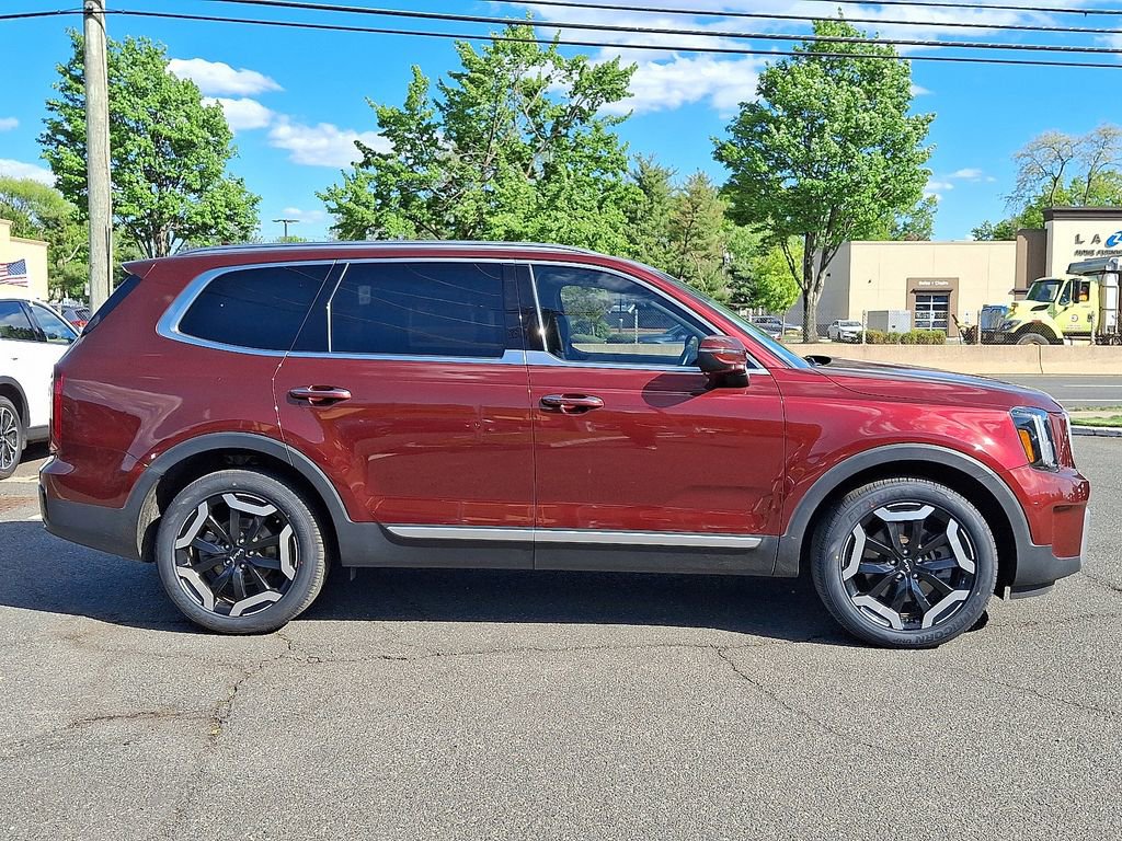 Used 2023 Kia Telluride S w/ S Sunroof Package AWD/4WD image 8