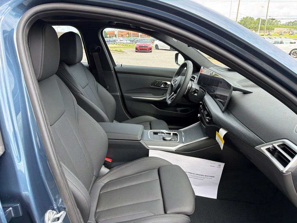 New 2026 BMW 330i Sedan w/ M Sport Package RWD image 25