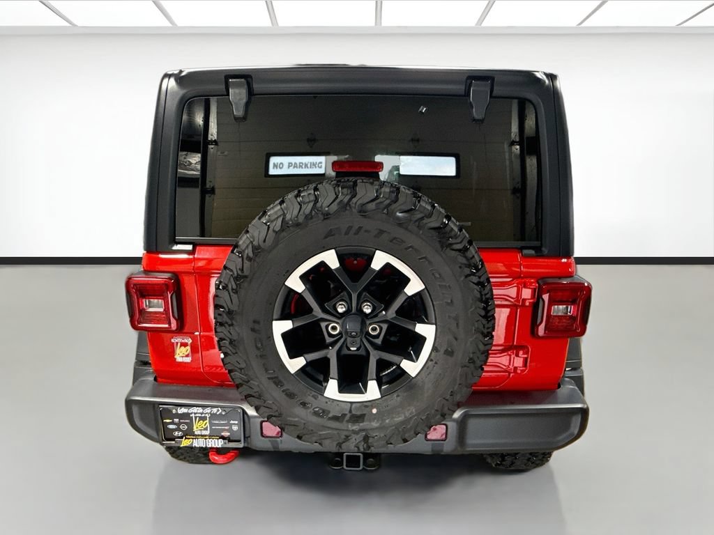 Used 2025 Jeep Wrangler Unlimited Rubicon AWD/4WD image 6