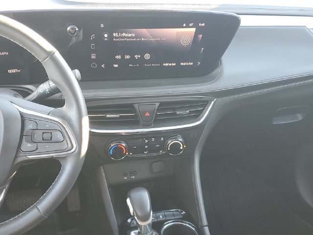 Certified 2024 Buick Encore GX Preferred w/ Comfort Package FWD image 13