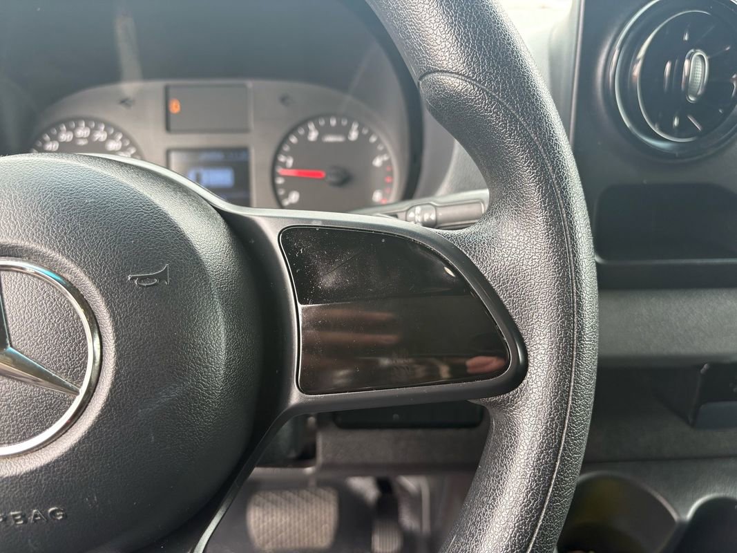 Used 2021 Mercedes-Benz Sprinter 2500 w/ Comfort Plus Package image 26