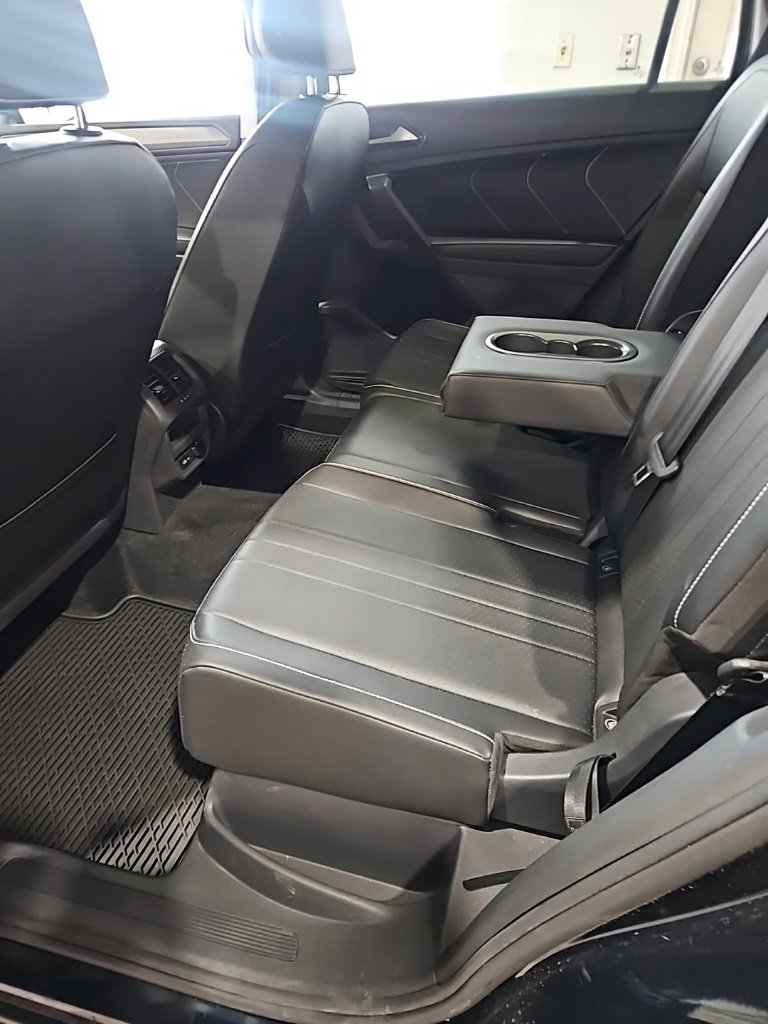 Used 2024 Volkswagen Tiguan SE image 23