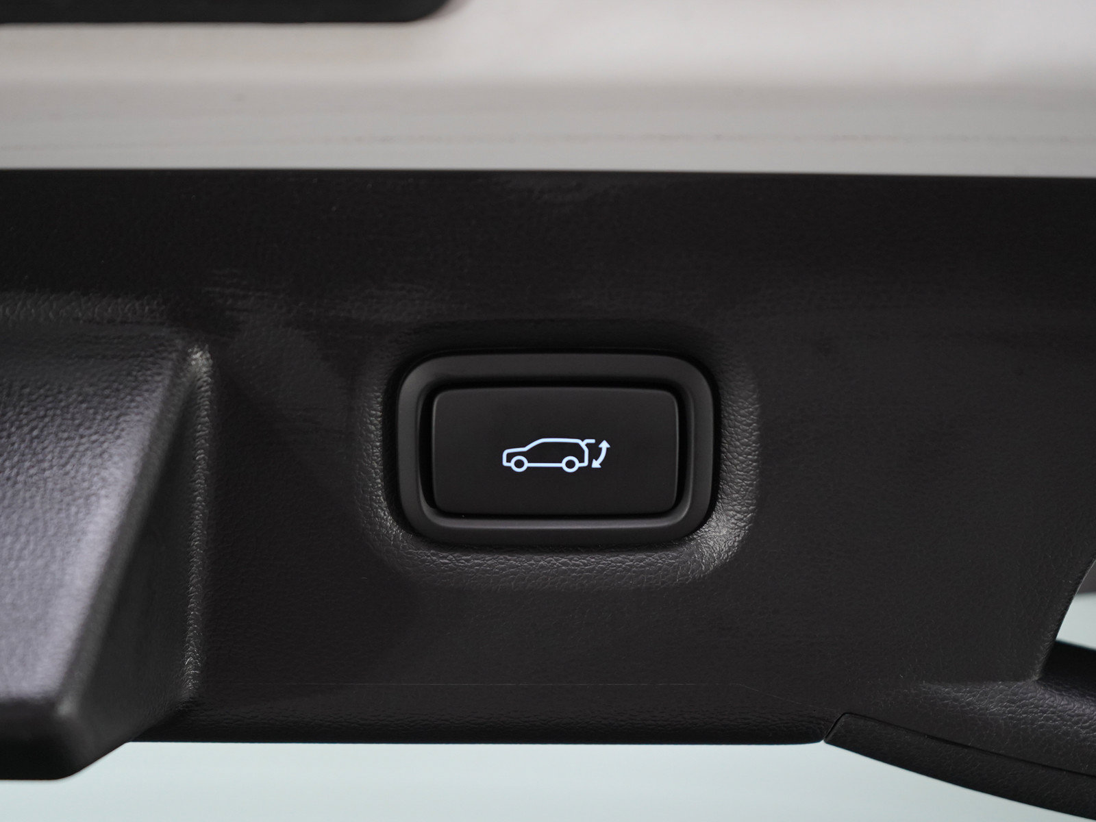 Certified 2024 Hyundai Ioniq 5 SEL AWD/4WD image 17