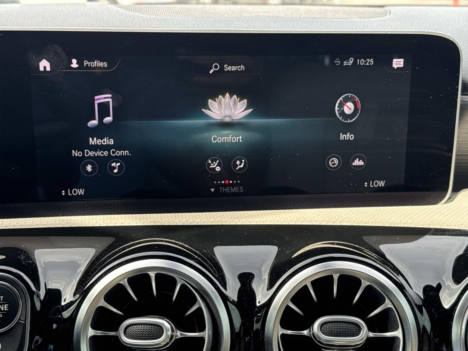 Used 2019 Mercedes-Benz A 220 4MATIC image 25