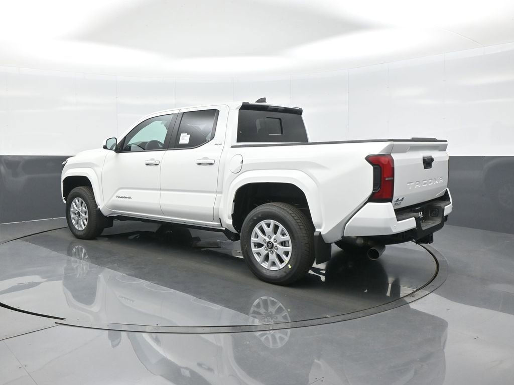 Used 2026 Toyota Tacoma SR5 AWD/4WD image 6