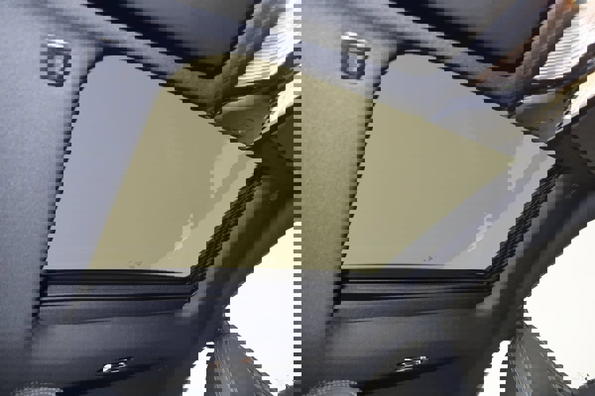 Used 2025 BMW M240i Coupe image 11