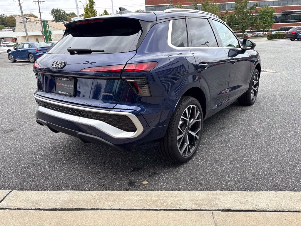New 2026 Audi Q3 quattro 2.0T AWD/4WD image 5