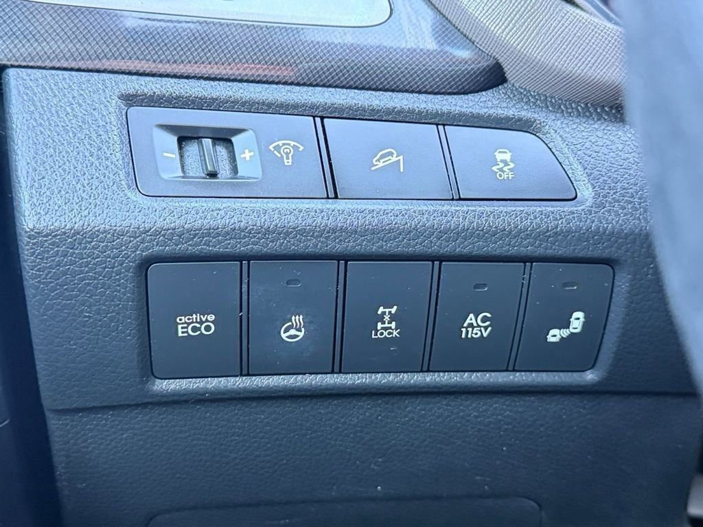 Used 2015 Hyundai Santa Fe Limited w/ Option Group 04 image 22