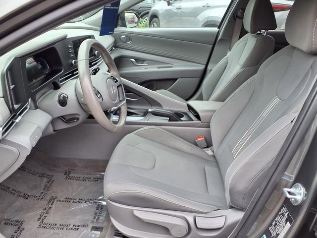Certified 2025 Hyundai Elantra Sport FWD image 15